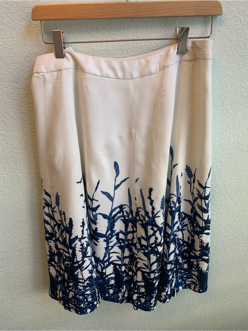 Coldwater Creek Cream A-Line Skirt with Navy Botanical Border